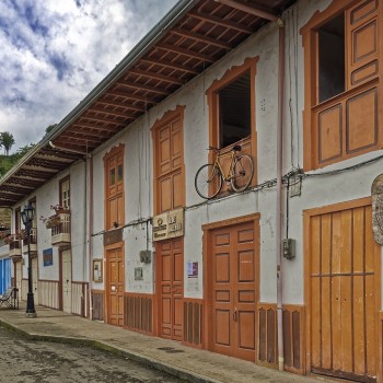 Explore the Heart of Colombia: A Journey Through Salento, Cocora Valley, & Filandia